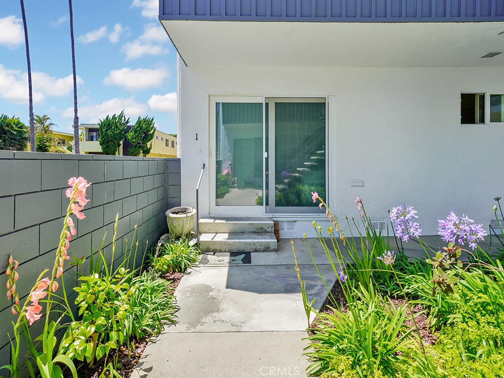 1594 Via Capri 1, Laguna Beach CA 92651 - photo 15