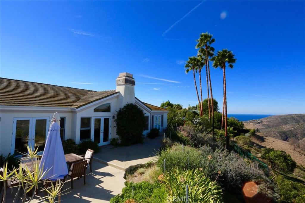 1595 Skyline Drive, Laguna Beach CA 92651 - photo 1