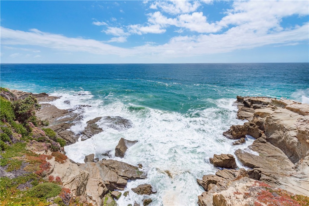 16 N La Senda Drive, Laguna Beach CA 92651 - photo 2