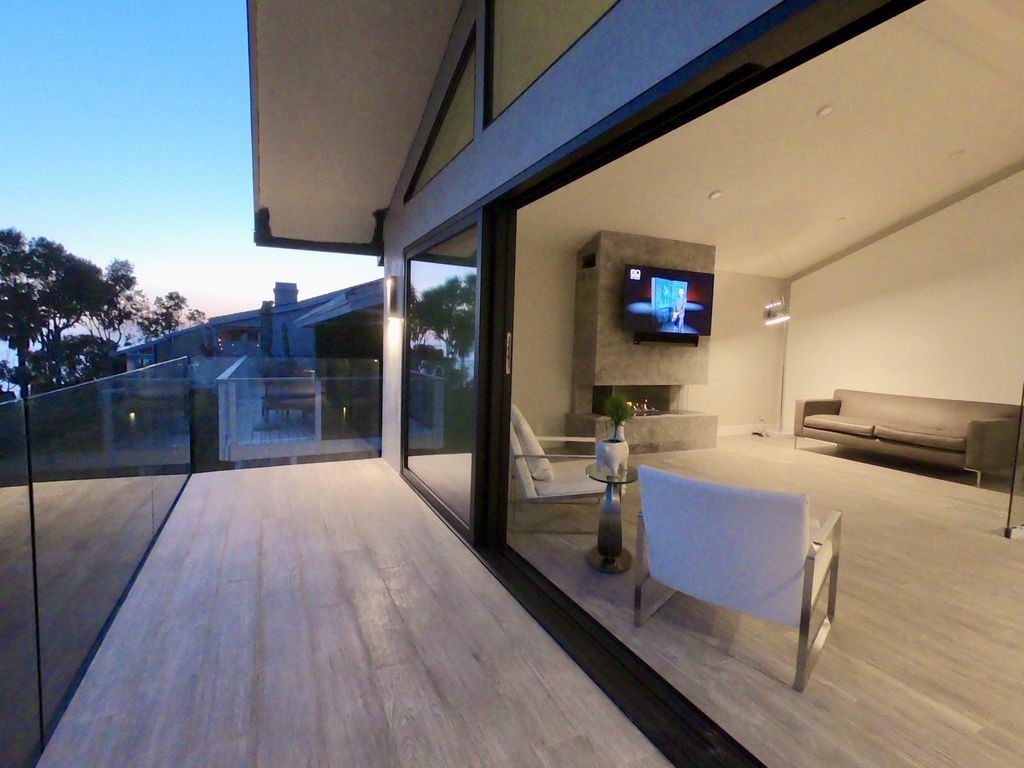 16 North Stonington, Laguna Beach CA 92651 - photo 2