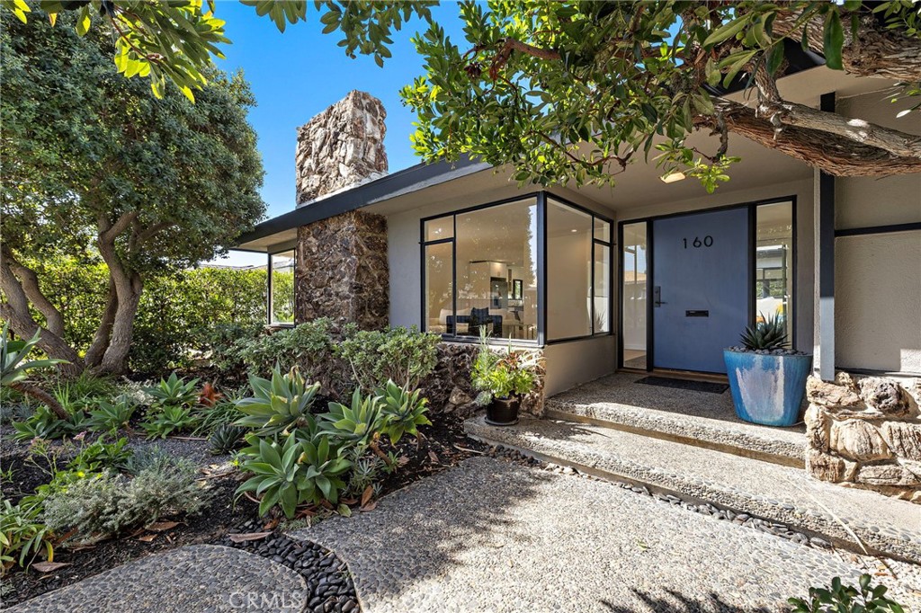 160 Mcknight Drive, Laguna Beach CA 92651 - photo 5