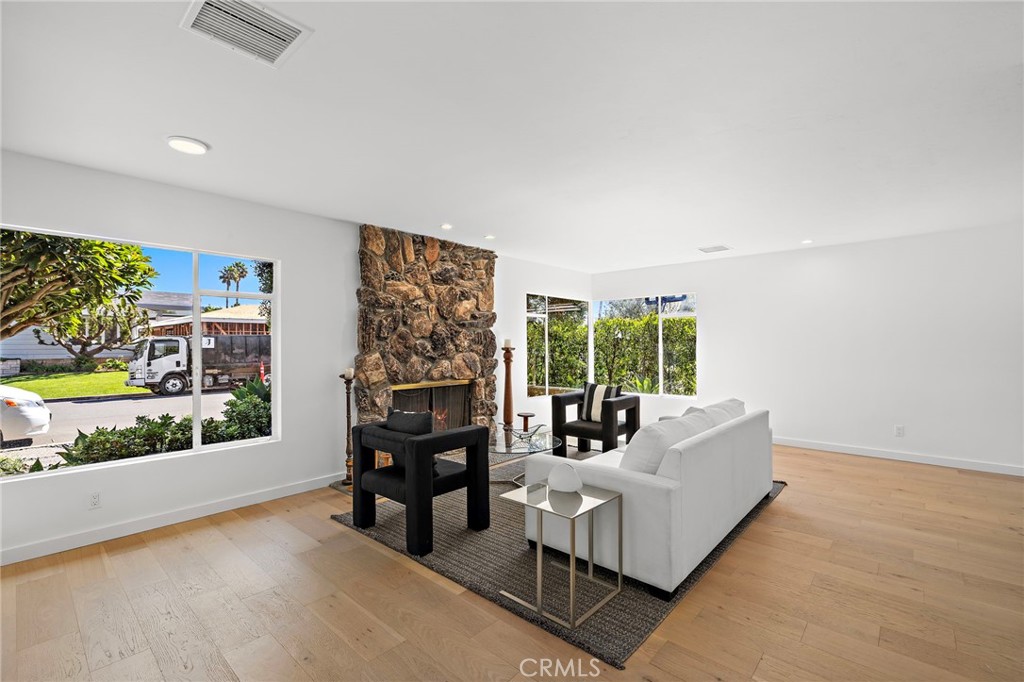 160 Mcknight Drive, Laguna Beach CA 92651 - photo 7