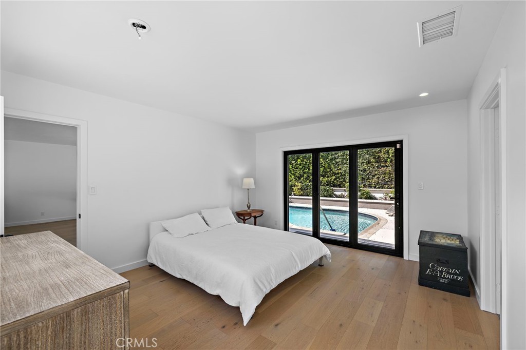 160 Mcknight Drive, Laguna Beach CA 92651 - photo 20