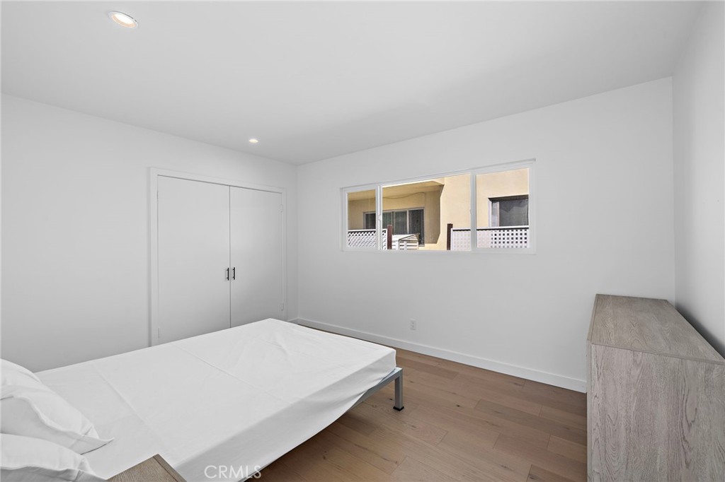 160 Mcknight Drive, Laguna Beach CA 92651 - photo 27