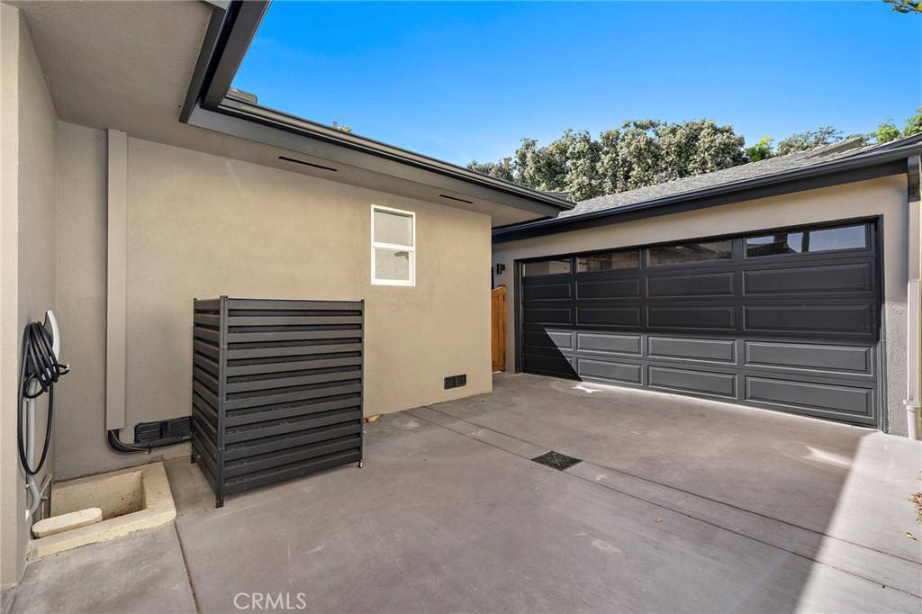 160 Mcknight Drive, Laguna Beach CA 92651 - photo 28