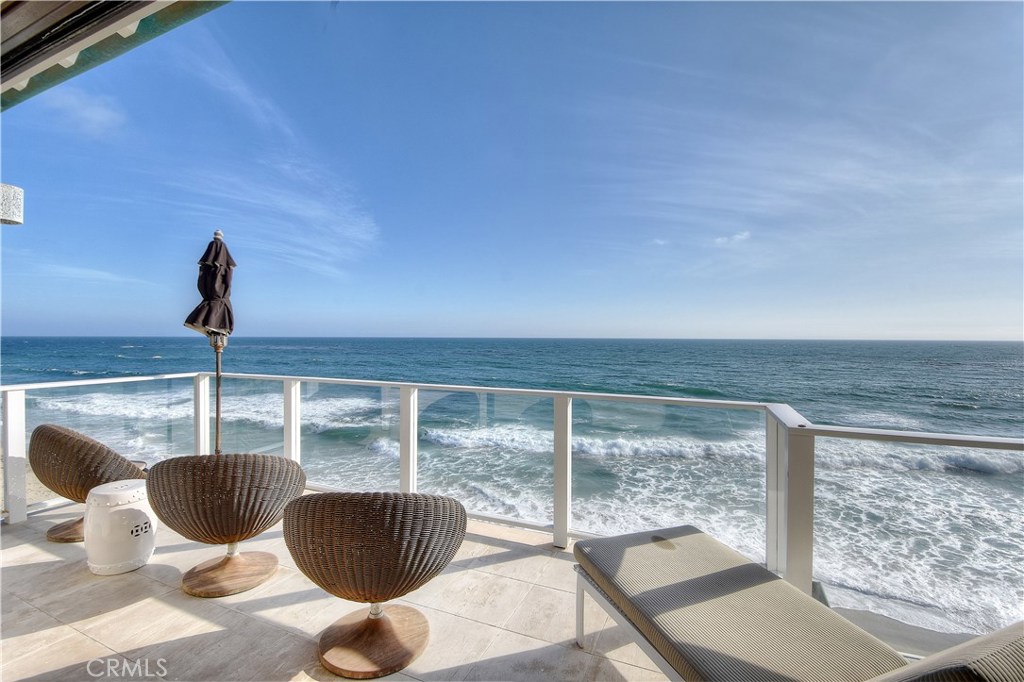160 Saint Anns Drive C, Laguna Beach CA 92651 - photo 1