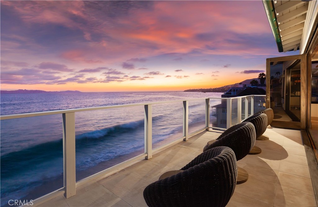 160 Saint Anns Drive C, Laguna Beach CA 92651 - photo 1