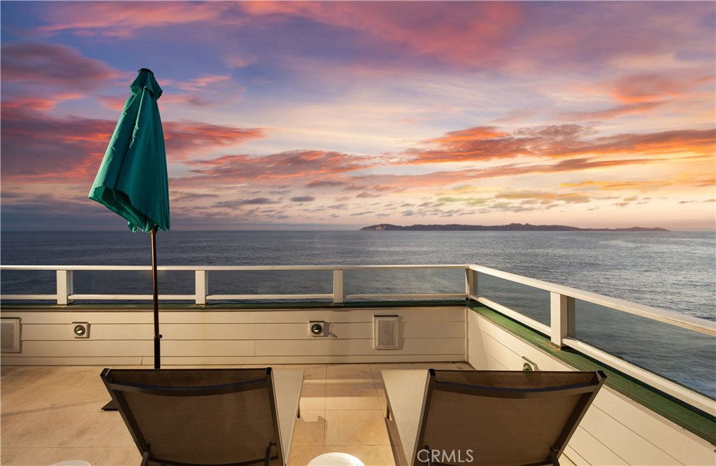 160 Saint Anns Drive D, Laguna Beach CA 92651 - photo 1