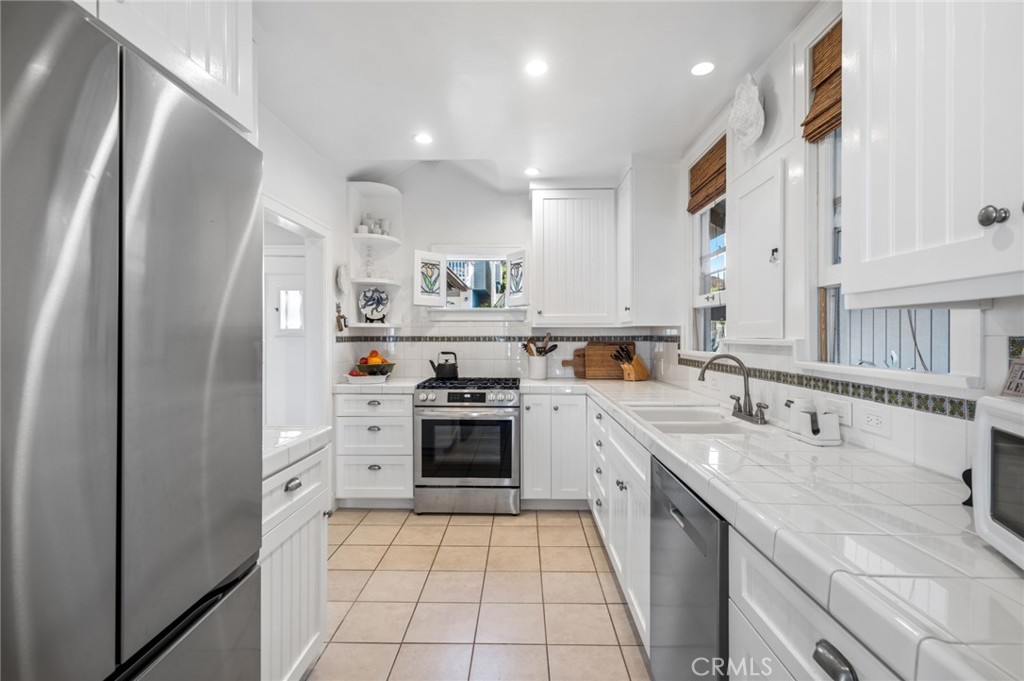 162 Sunset, Laguna Beach CA 92651 - photo 6