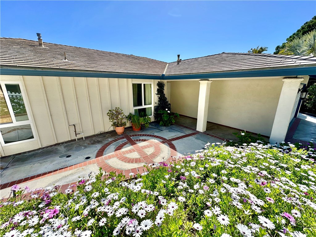 1625 Tahiti, Laguna Beach CA 92651 - photo 3