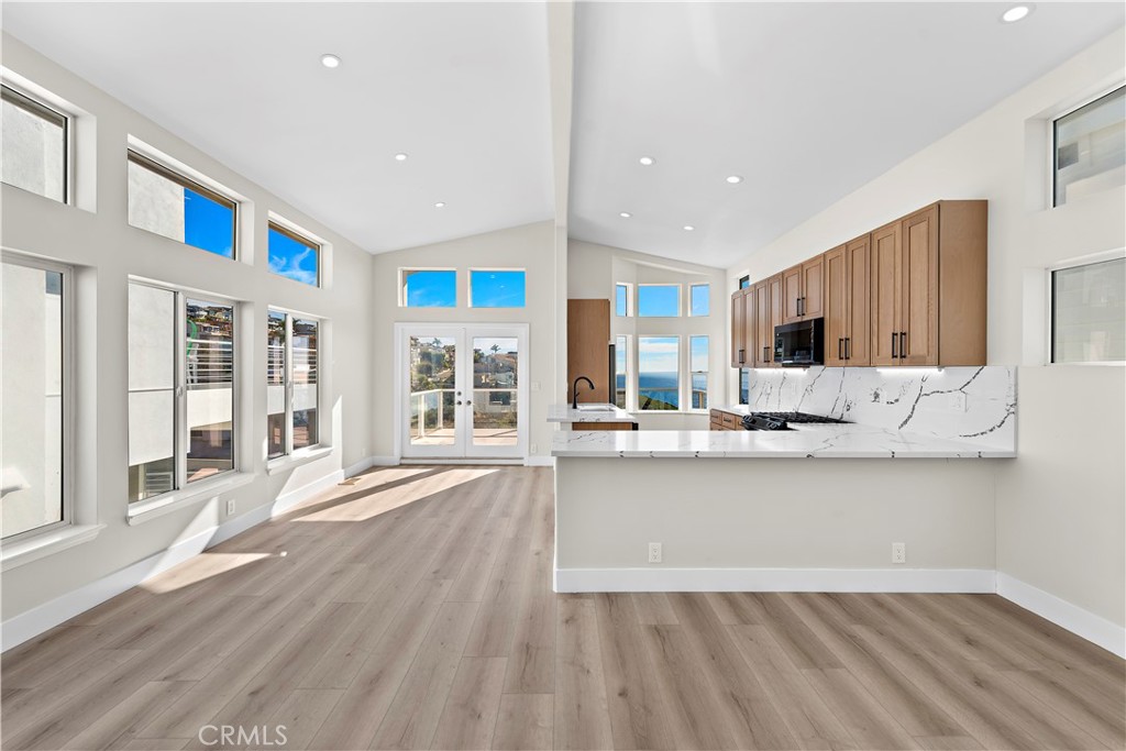 1630 Del Mar Avenue, Laguna Beach CA 92651 - photo 3