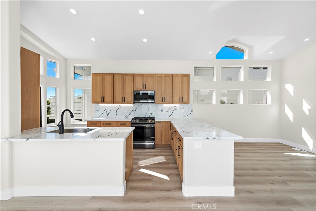1630 Del Mar Avenue, Laguna Beach CA 92651 - photo 5