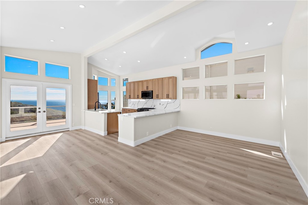 1630 Del Mar Avenue, Laguna Beach CA 92651 - photo 9