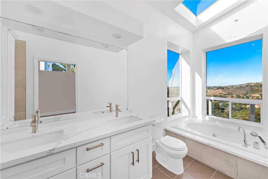 1630 Del Mar Avenue, Laguna Beach CA 92651 - photo 11