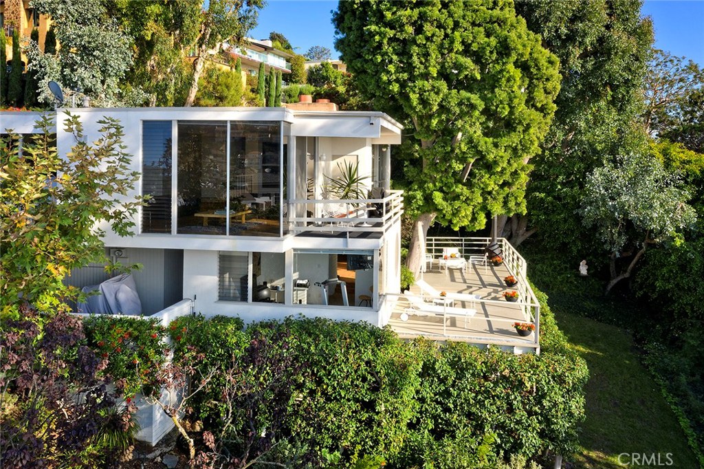 1639 Eleanor Lane, Laguna Beach CA 92651 - photo 1