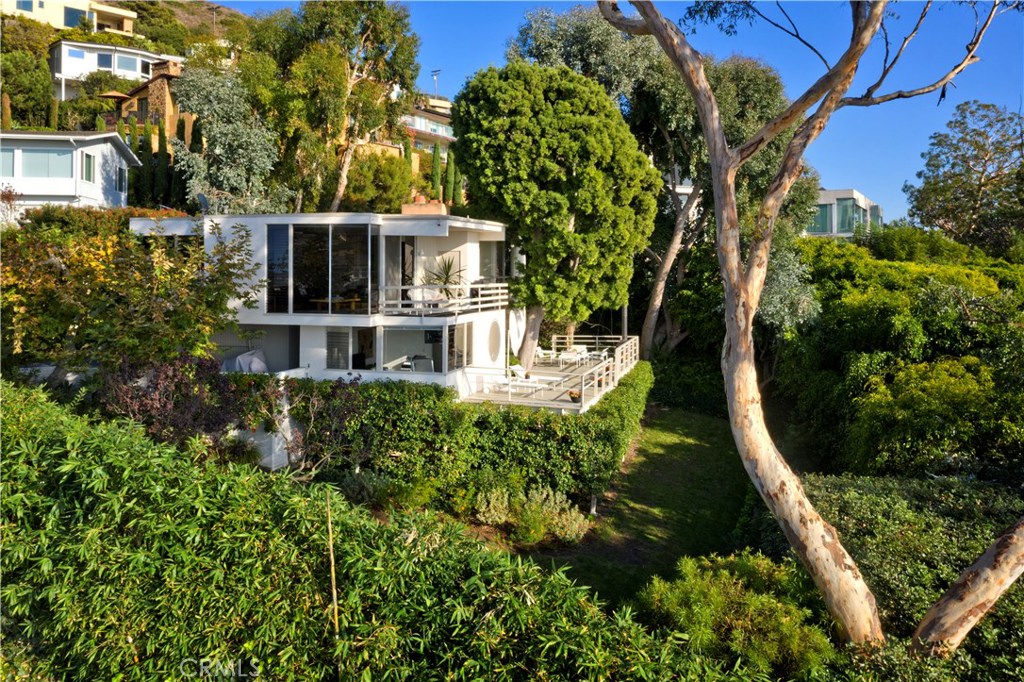 1639 Eleanor Lane, Laguna Beach CA 92651 - photo 1