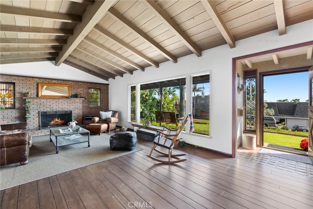 1640 Hillcrest Drive, Laguna Beach CA 92651 - photo 1