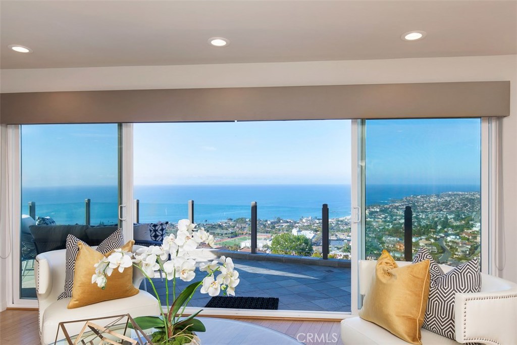 1640 Thurston Drive, Laguna Beach CA 92651 - photo 1