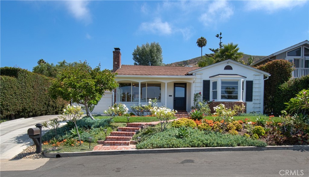 1648 Louise Street, Laguna Beach CA 92651 - photo 1