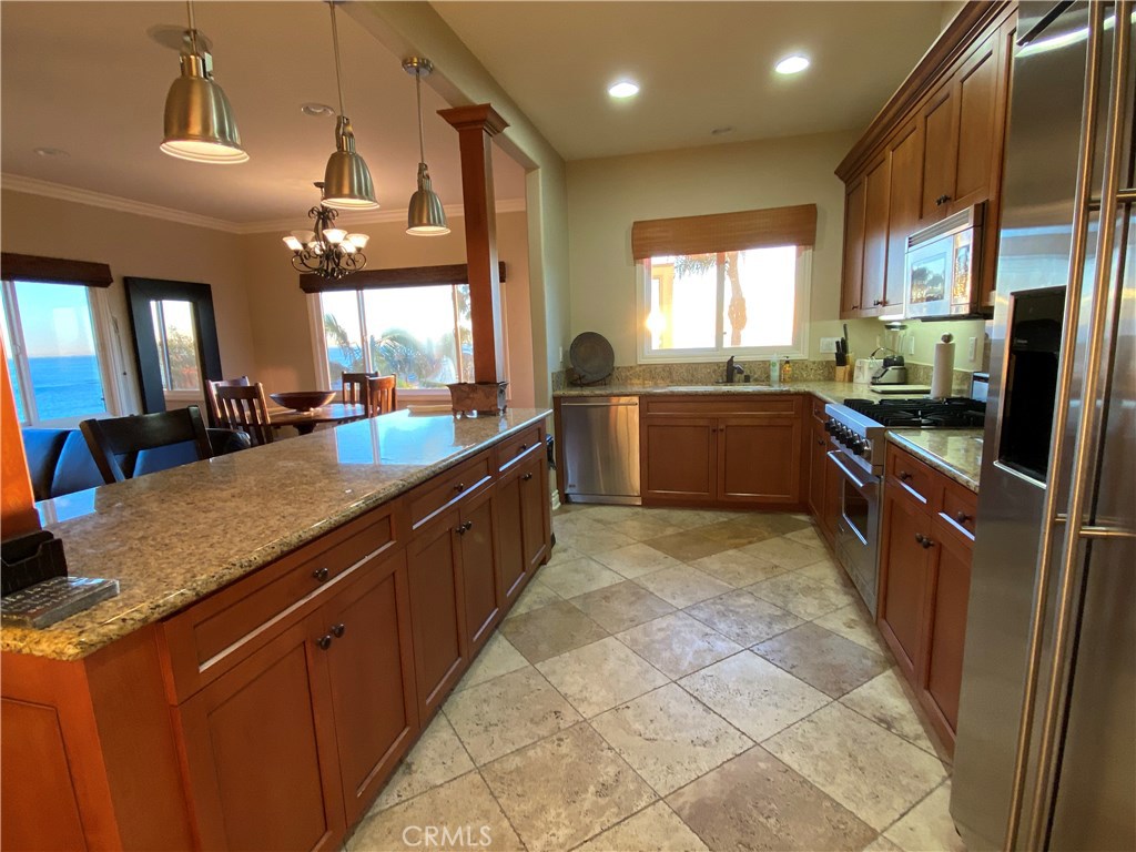 165 Thalia 2, Laguna Beach CA 92651 - photo 1