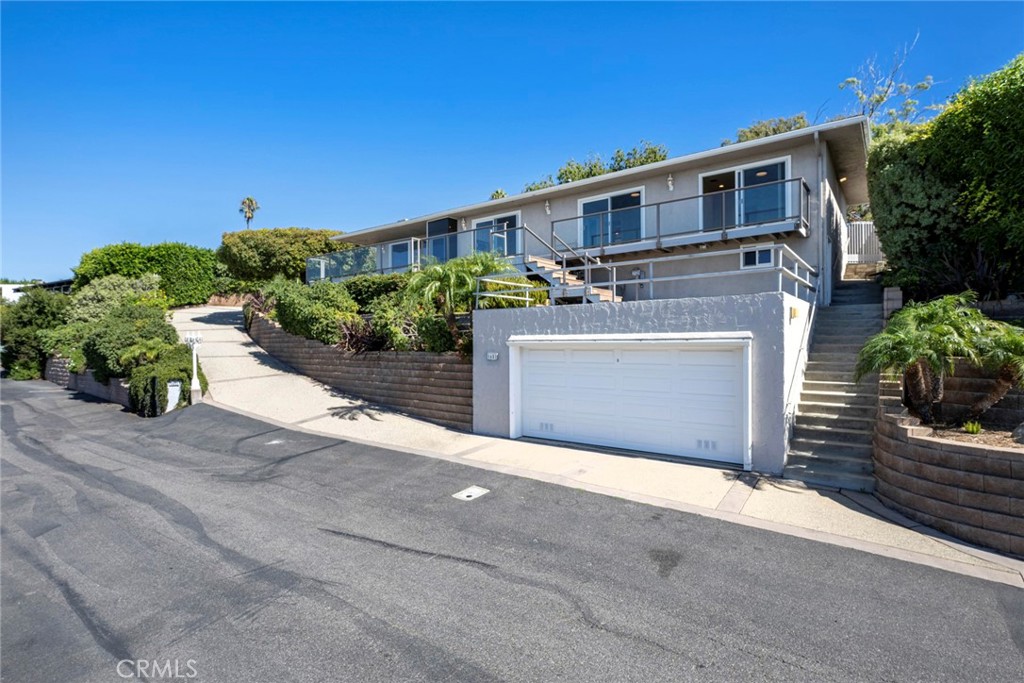 1651 Thurston Drive, Laguna Beach CA 92651 - photo 2