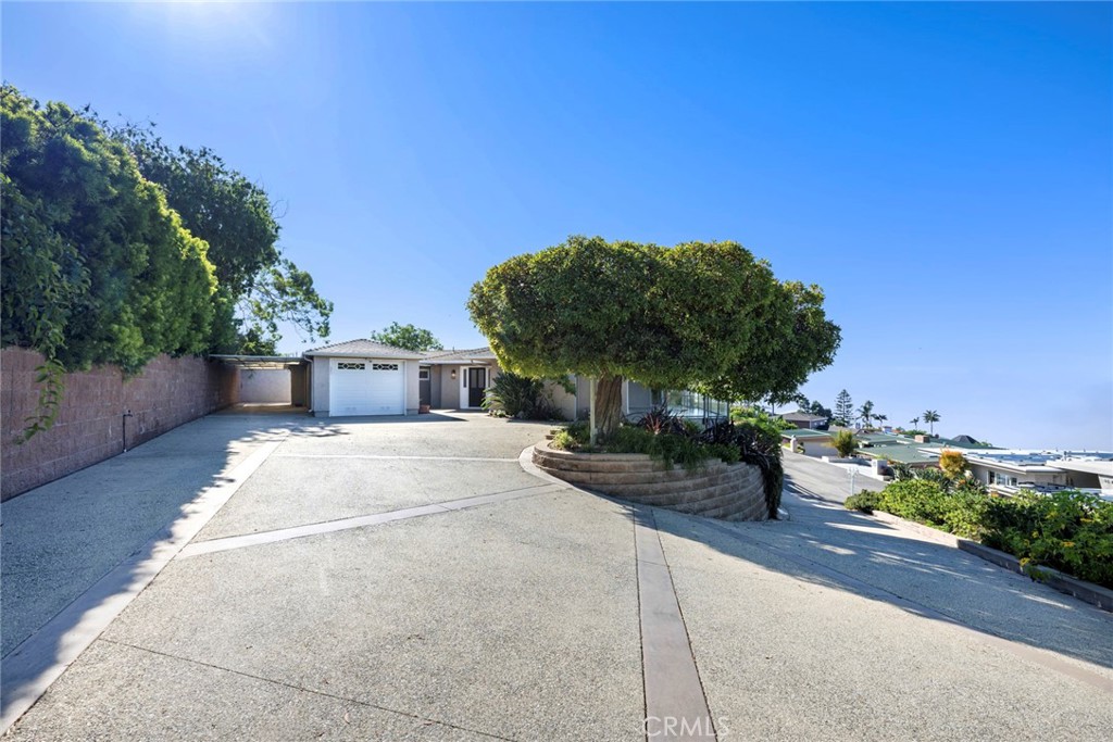 1651 Thurston Drive, Laguna Beach CA 92651 - photo 4