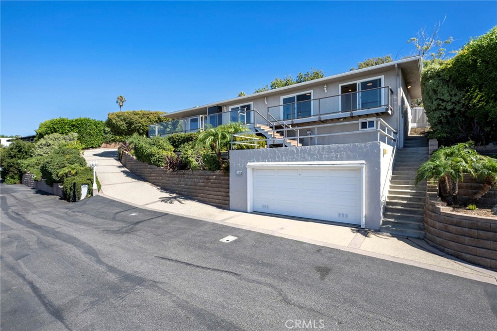1651 Thurston Drive, Laguna Beach CA 92651 - photo 2