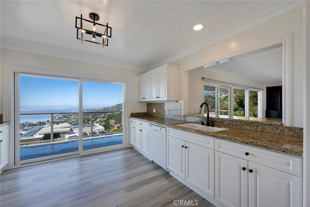1651 Thurston Drive, Laguna Beach CA 92651 - photo 14