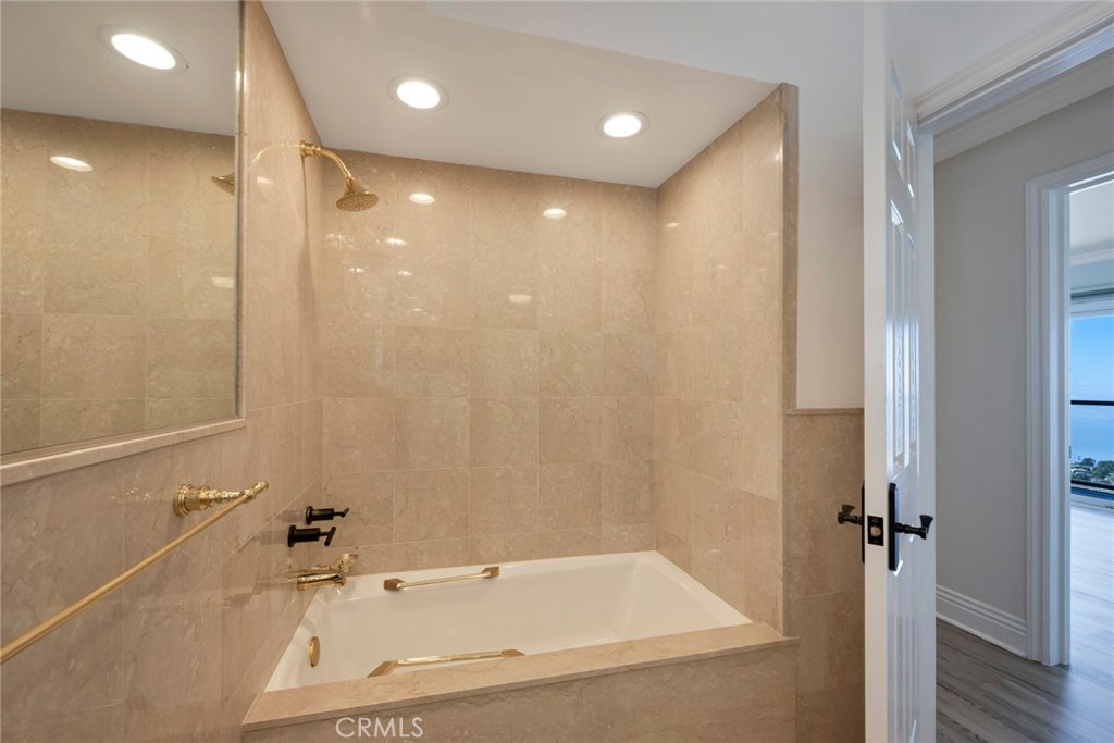 1651 Thurston Drive, Laguna Beach CA 92651 - photo 17