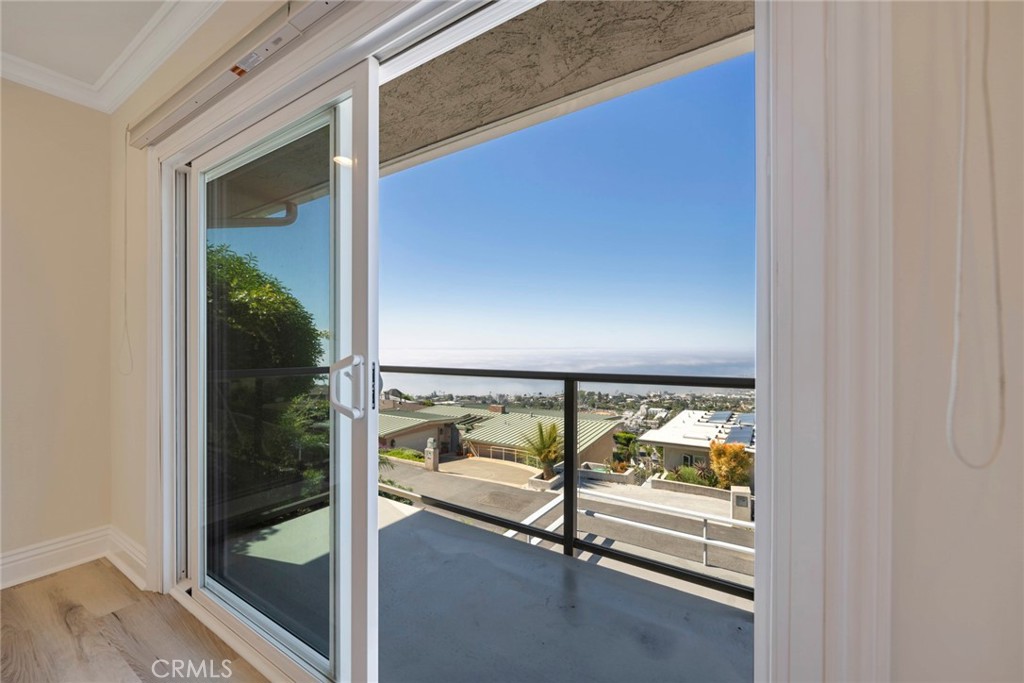 1651 Thurston Drive, Laguna Beach CA 92651 - photo 23