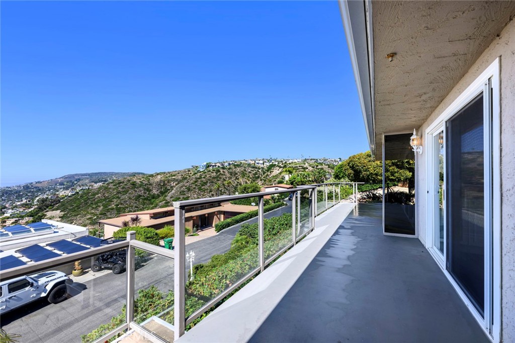 1651 Thurston Drive, Laguna Beach CA 92651 - photo 36