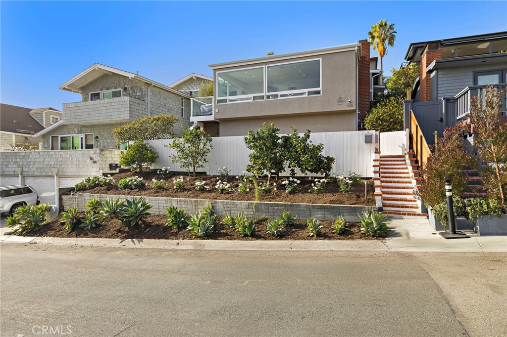 166 Fairview, Laguna Beach CA 92651 - photo 1