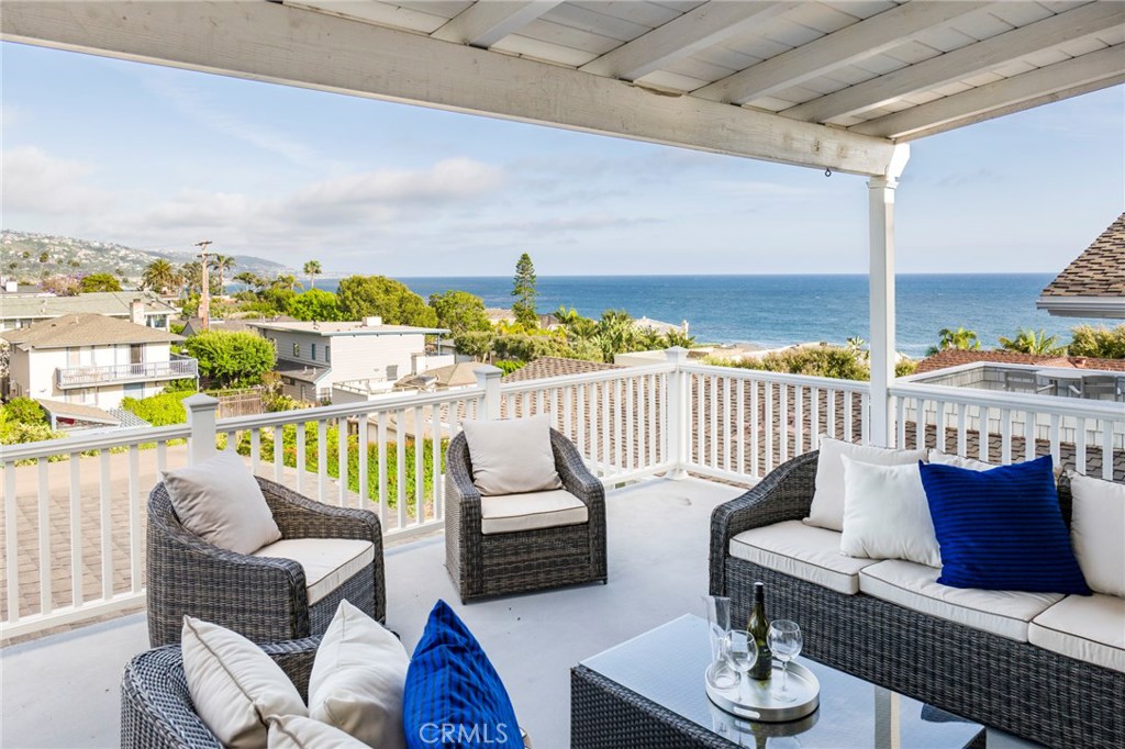 166 Fairview Street, Laguna Beach CA 92651 - photo 1