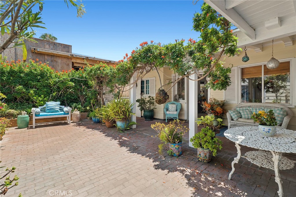 1665 Viking Road, Laguna Beach CA 92651 - photo 35