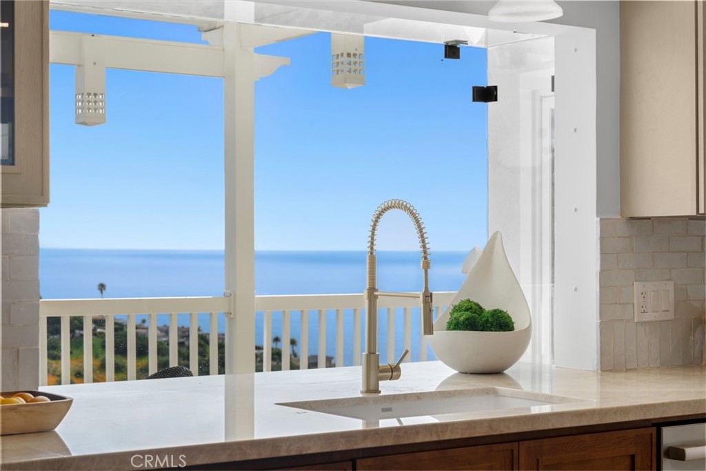1675 Tahiti Avenue, Laguna Beach CA 92651 - photo 16