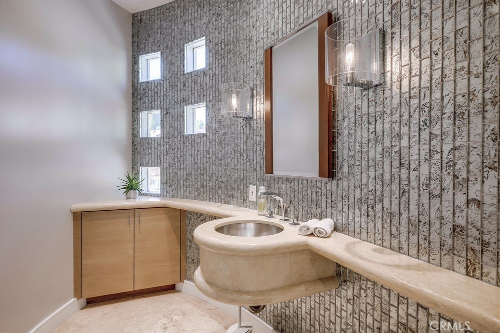 1725 Del Mar, Laguna Beach CA 92651 - photo 18