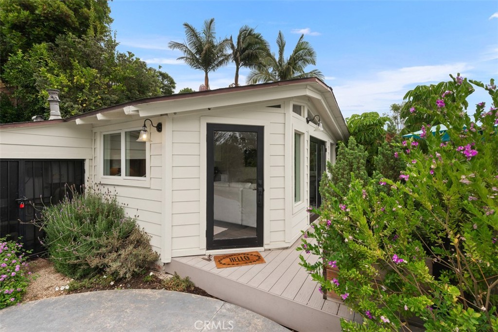 Upgraded furnished ocean view guest house. - 1737 Temple Hills Drive B, Laguna Beach CA 92651 - photo 1