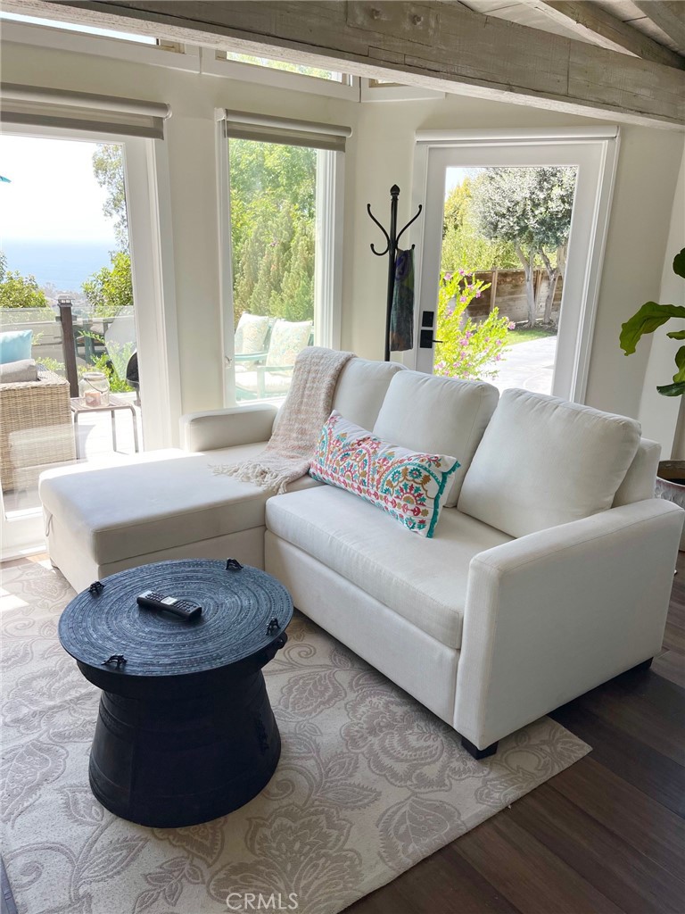 1737 Temple Hills Drive B, Laguna Beach CA 92651 - photo 3