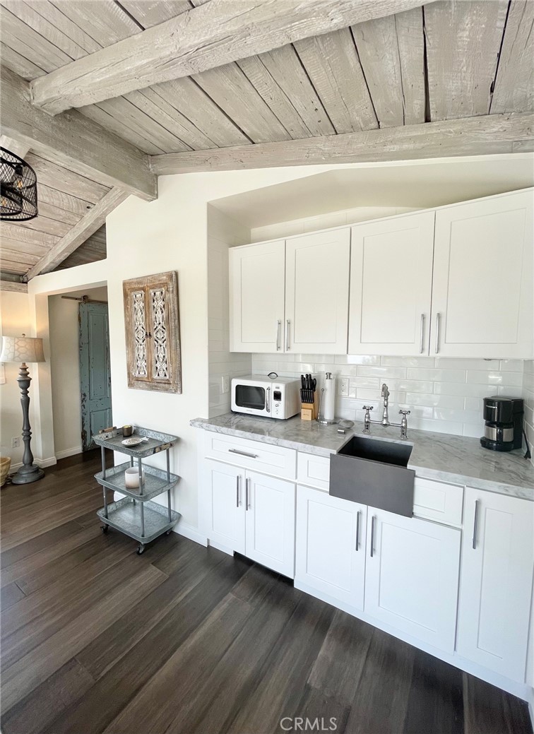 Kitchen - 1737 Temple Hills Drive B, Laguna Beach CA 92651 - photo 6