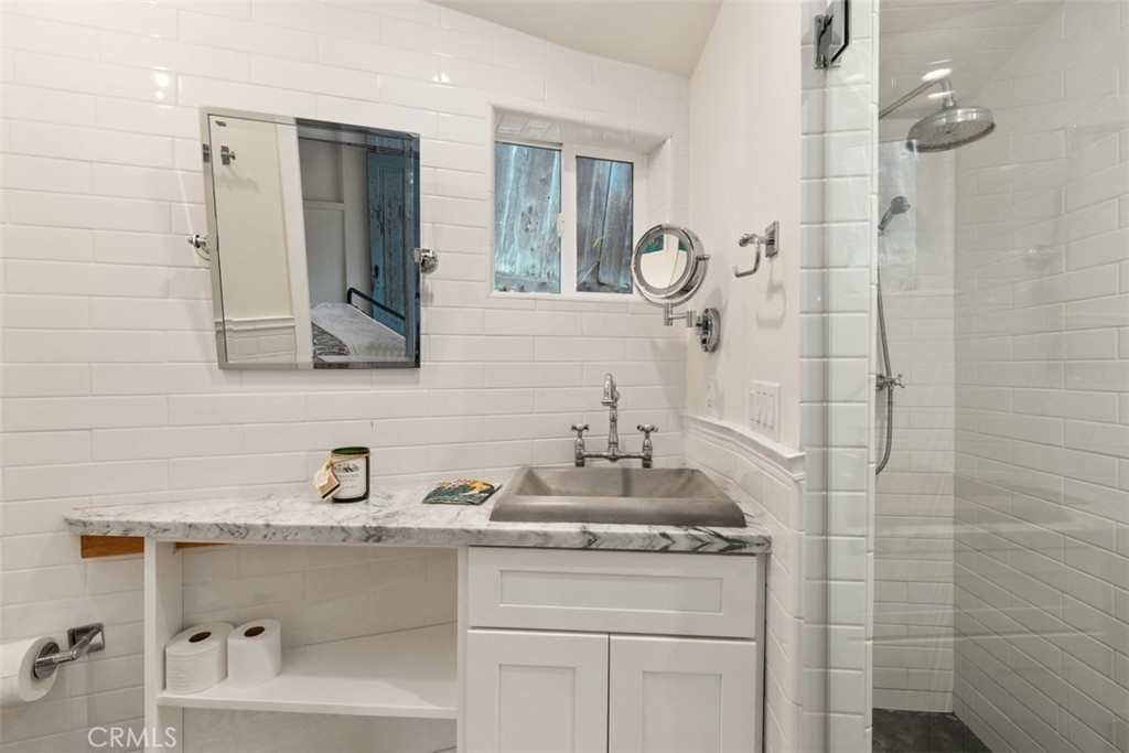 1737 Temple Hills Drive B, Laguna Beach CA 92651 - photo 9