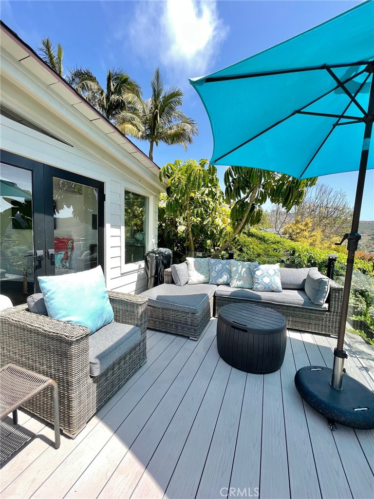 Guest House - Private Ocean view deck. French doors from the guest house open out on to the private deck. - 1737 Temple Hills Drive, Laguna Beach CA 92651 - photo 1