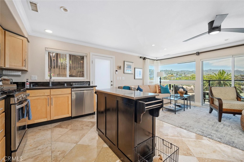 174 Cliff Drive F, Laguna Beach CA 92651 - photo 13