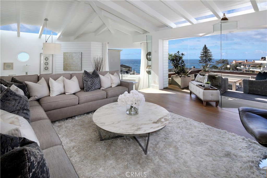 175 Dumond Drive, Laguna Beach CA 92651 - photo 1