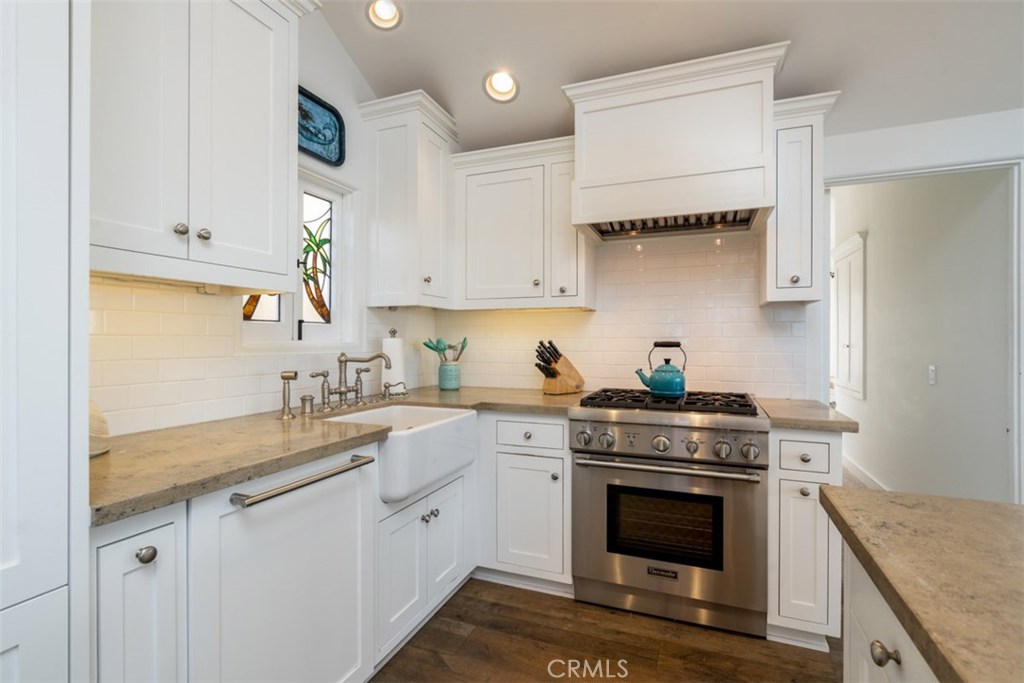 176 Mcaulay Place, Laguna Beach CA 92651 - photo 2