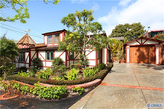 Step back in time and inside the Historical "Harris House" where Laguna Charm meets modern quality and design. Please cl - 1762 GLENNEYRE Street, Laguna Beach CA 92651 - photo 1