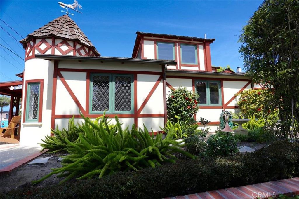 1762 Glenneyre Street, Laguna Beach CA 92651 - photo 1