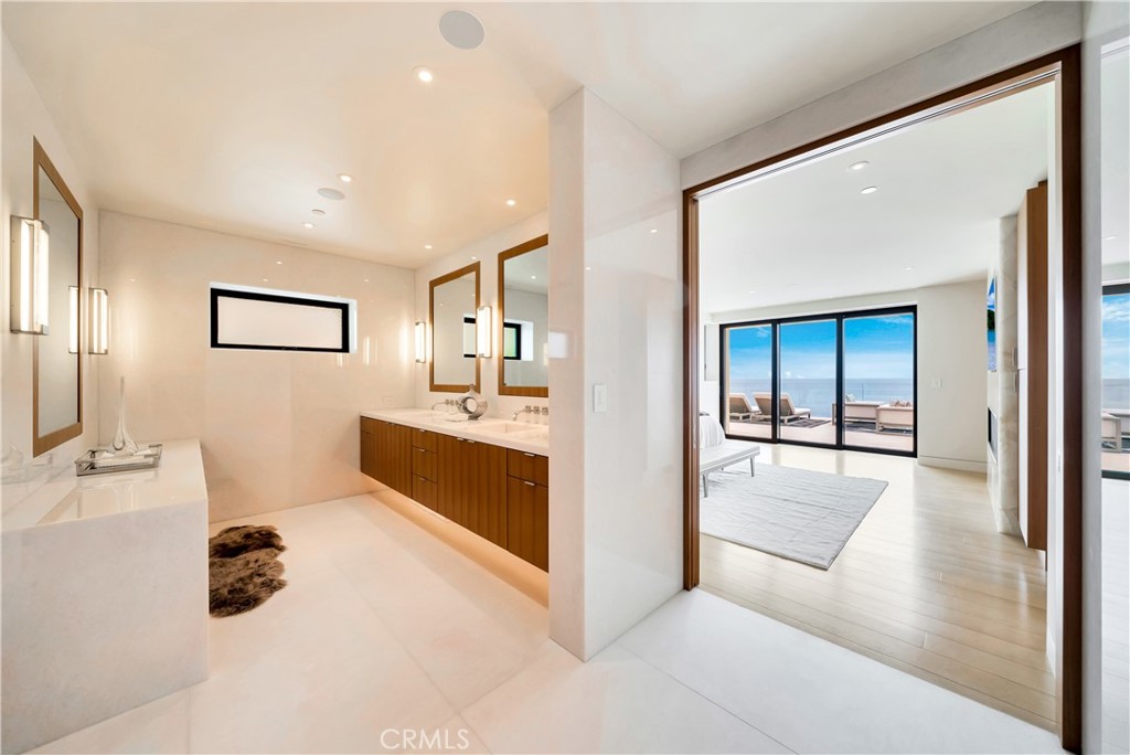 Ocean views from jetted tub - 18 Lagunita Drive, Laguna Beach CA 92651 - photo 14