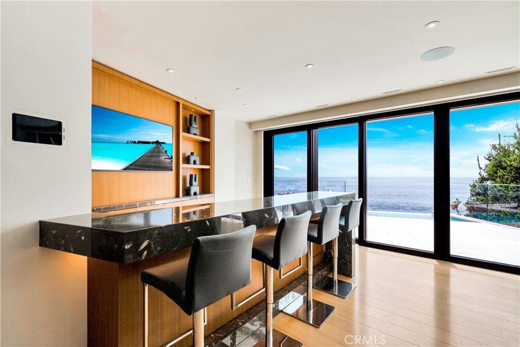 Bar with patio access - 18 Lagunita Drive, Laguna Beach CA 92651 - photo 24
