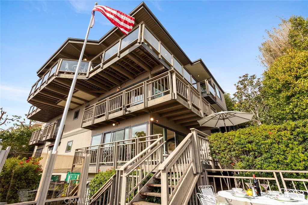 18 N Vista De Catalina, Laguna Beach CA 92651 - photo 1