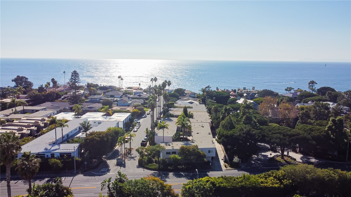 180 McKnight Drive 4, Laguna Beach CA 92651 - photo 1